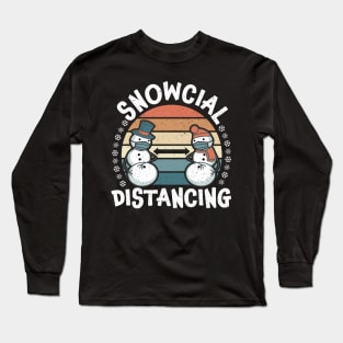 Snowcial Distancing - Funny Christmas Thanksgiving 2020 Vintage Retro Sunset Long Sleeve T-Shirt